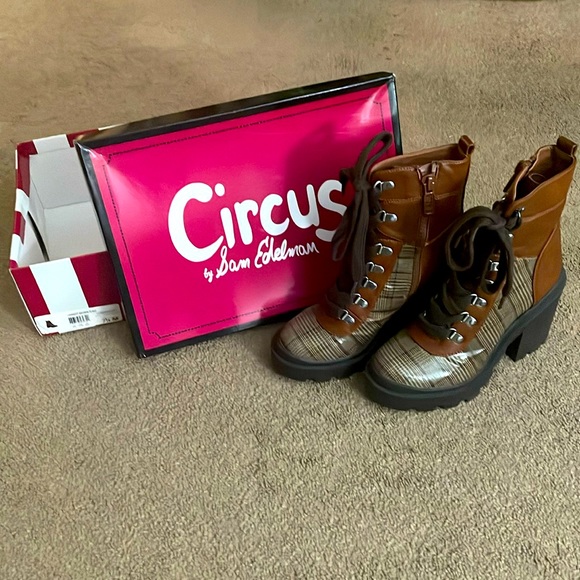 Circus by Sam Edelman Brown Lambert Bootie, 7 1/2 - Picture 1 of 1